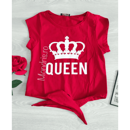Tricou dama rosu cu imprimeu Queen strans la talie cu funda